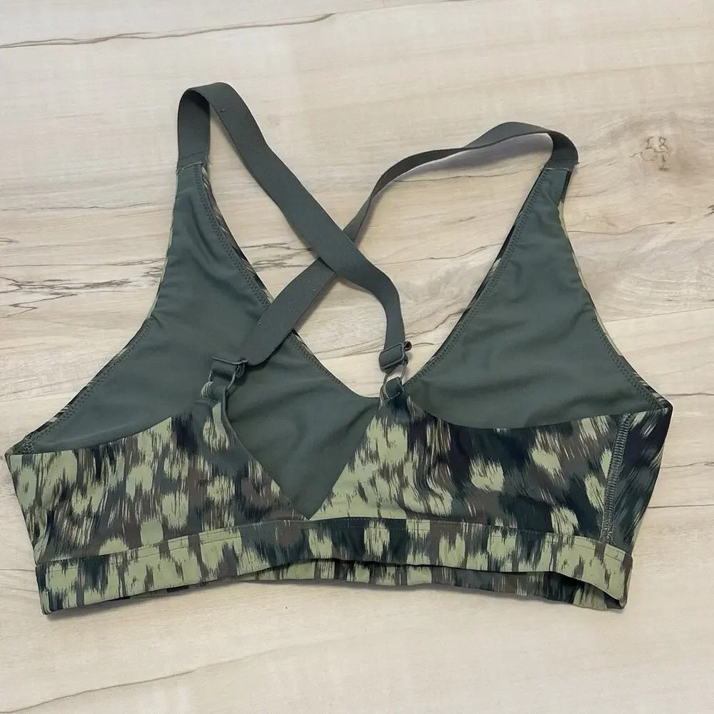 Aerie OFFLINE By Aerie Sports Bra Medium‎ Wire-free Stretch Cutout Lot of 2